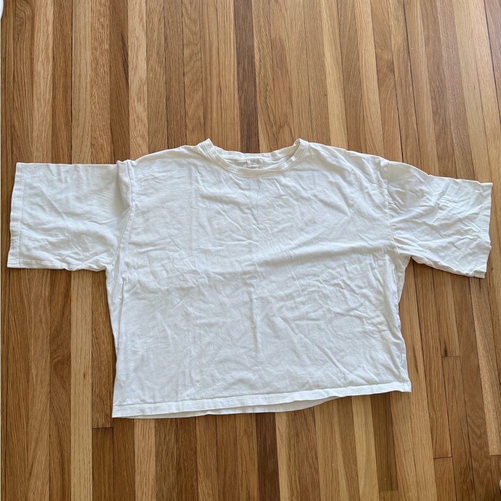 The simple folk women’s tee